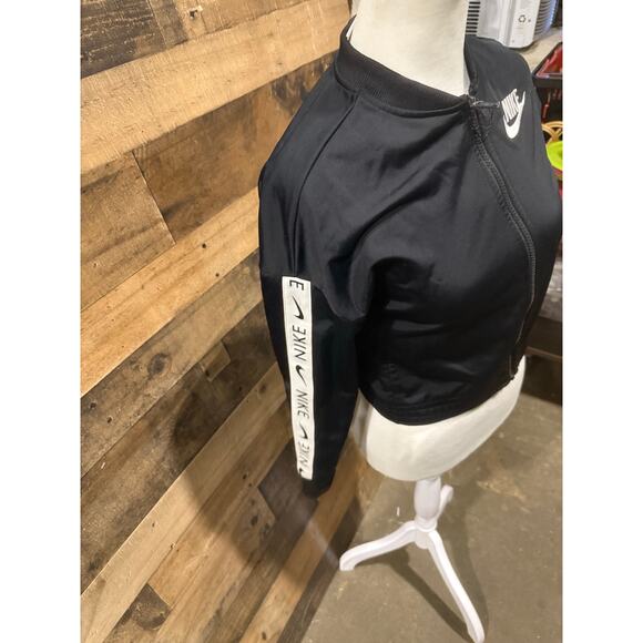 Nike- Black- Zip Up Crop Jacket- Size M Women - Picture 5 of 6